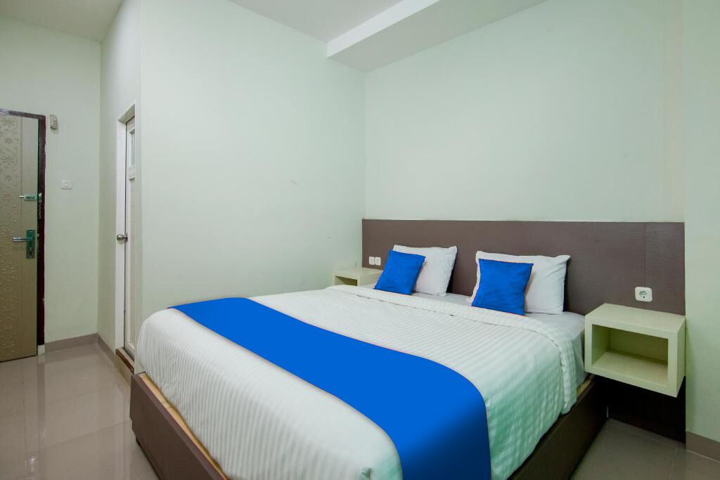Photo of Bedroom in Pangururan