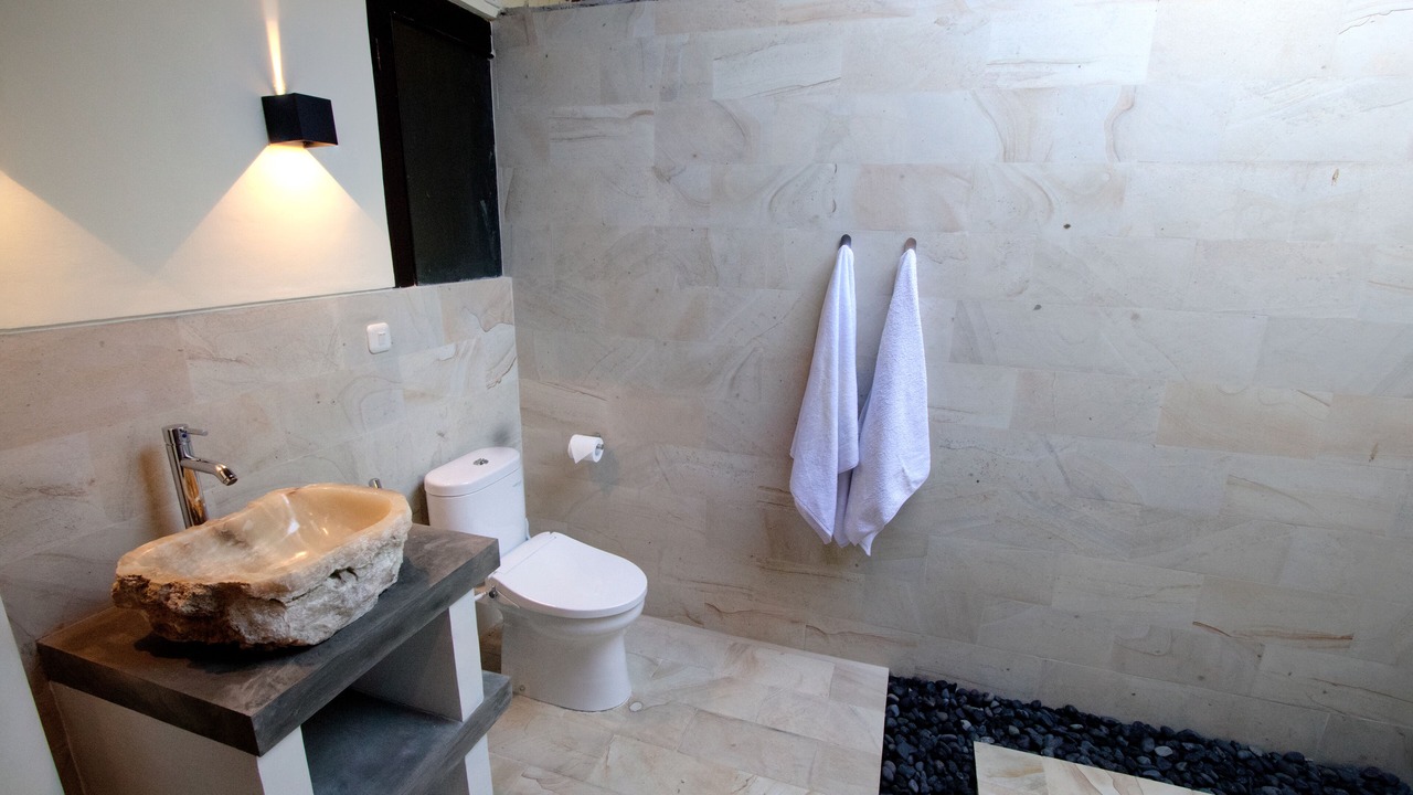 Photo of Bathroom in Bukti