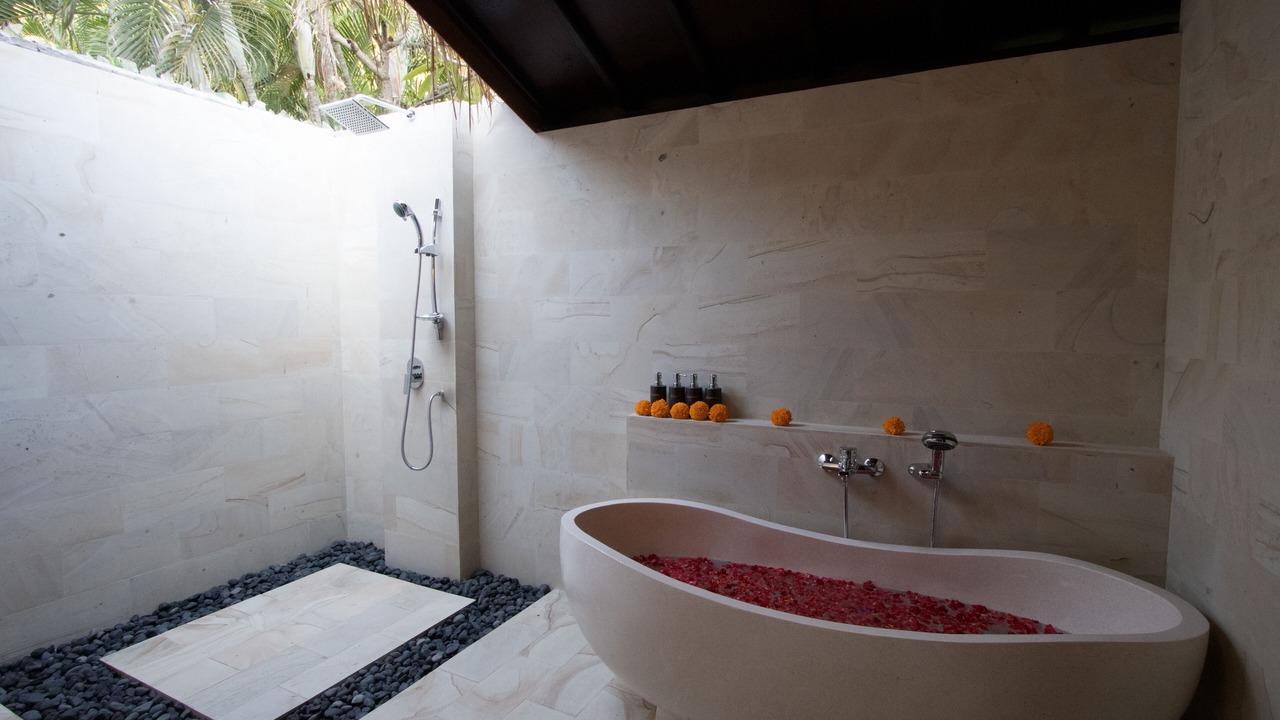 Photo of Bathroom in Bukti
