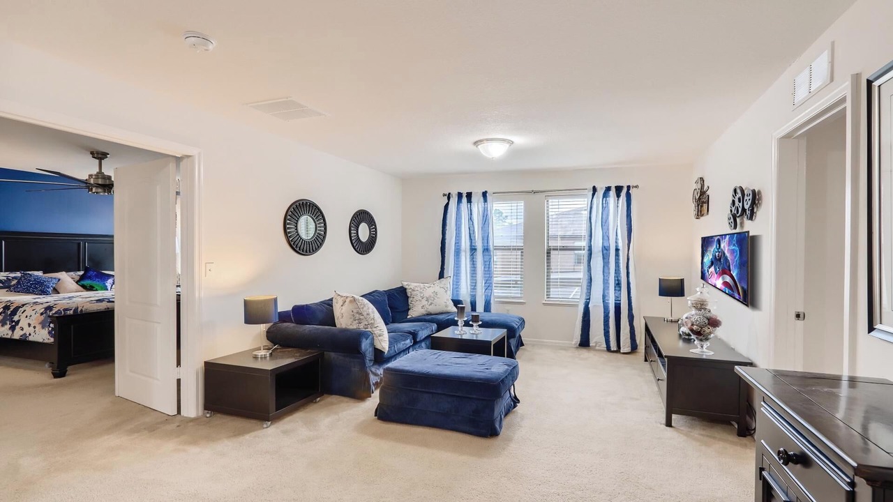 Photo of Livingroom in Cypress Pointe