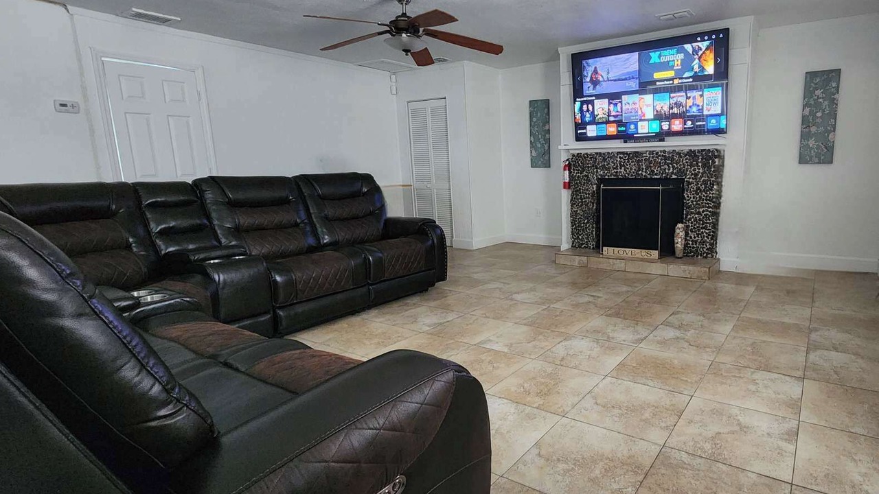 Photo of Livingroom in Northwest Orlando