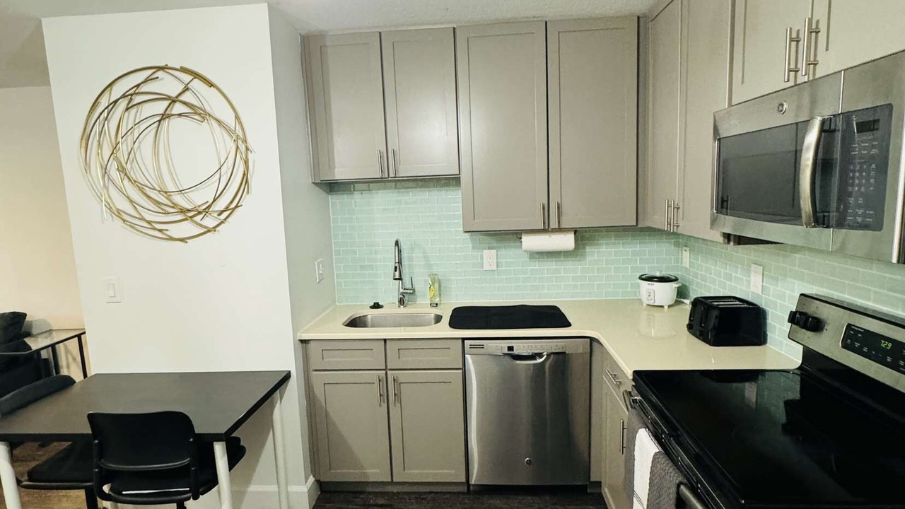 Photo of Kitchen in Azalea Park