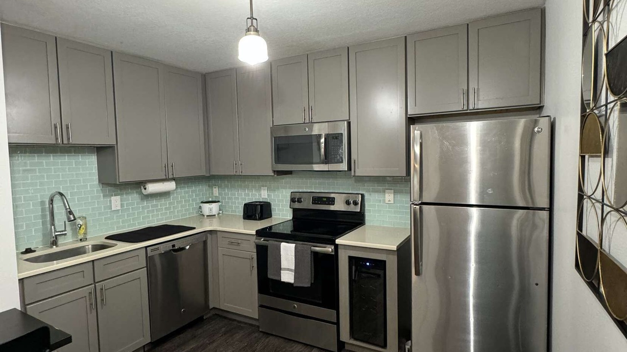 Photo of Kitchen in Azalea Park