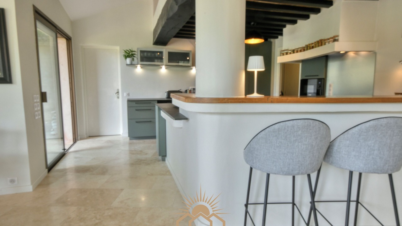 Photo of Kitchen in Le Plan-de-Grasse