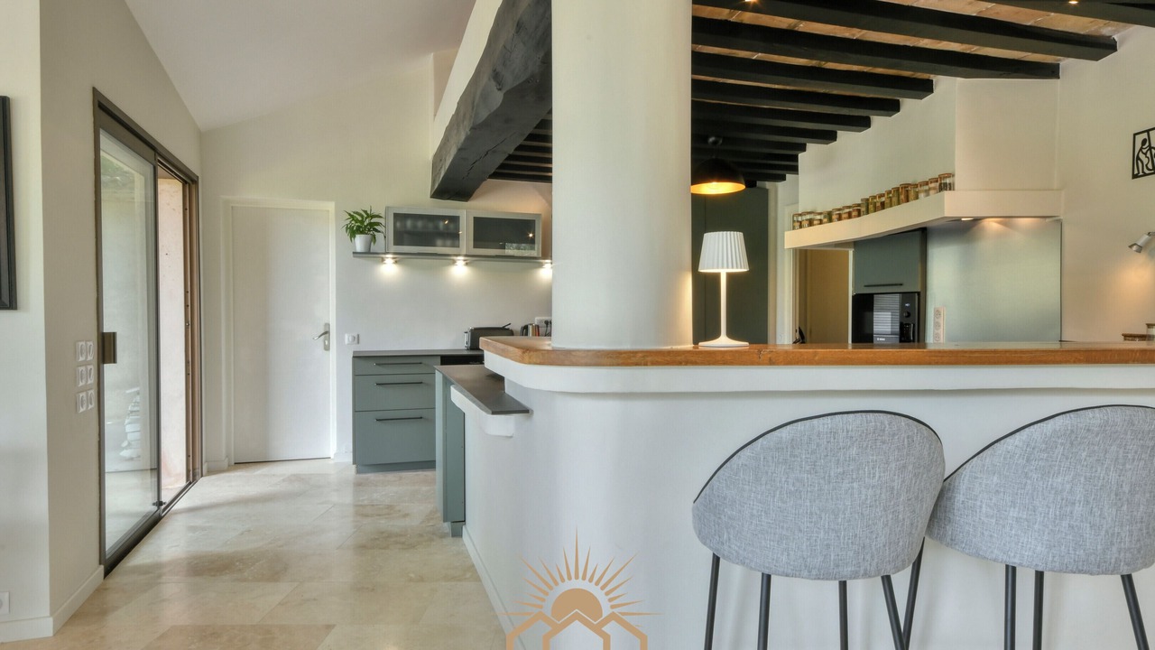Photo of Kitchen in Le Plan-de-Grasse