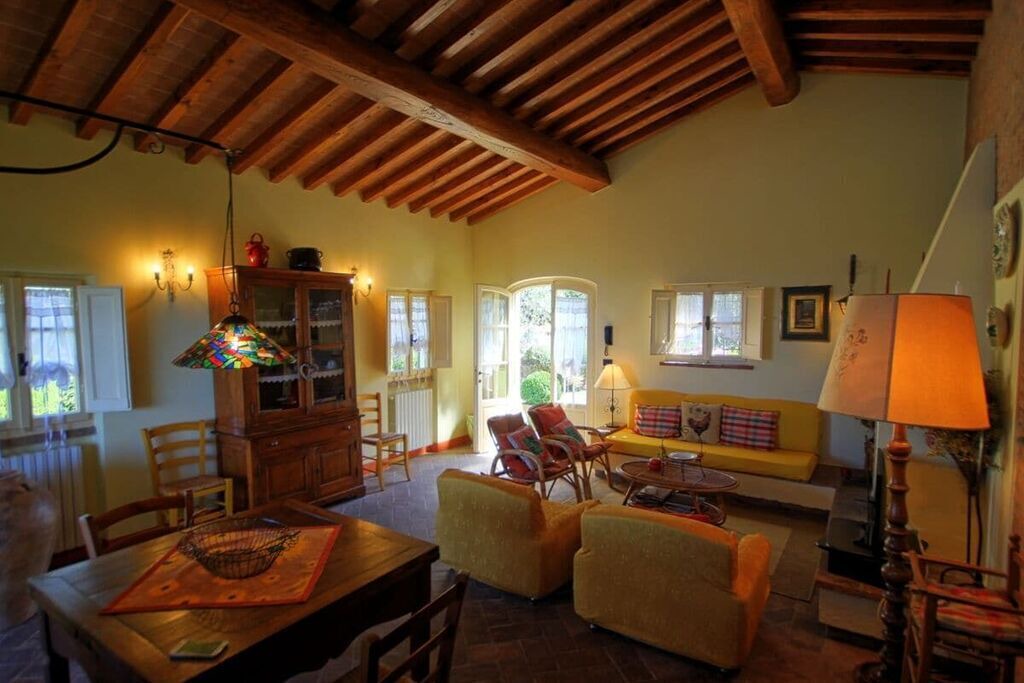 Photo of Livingroom in Pedona