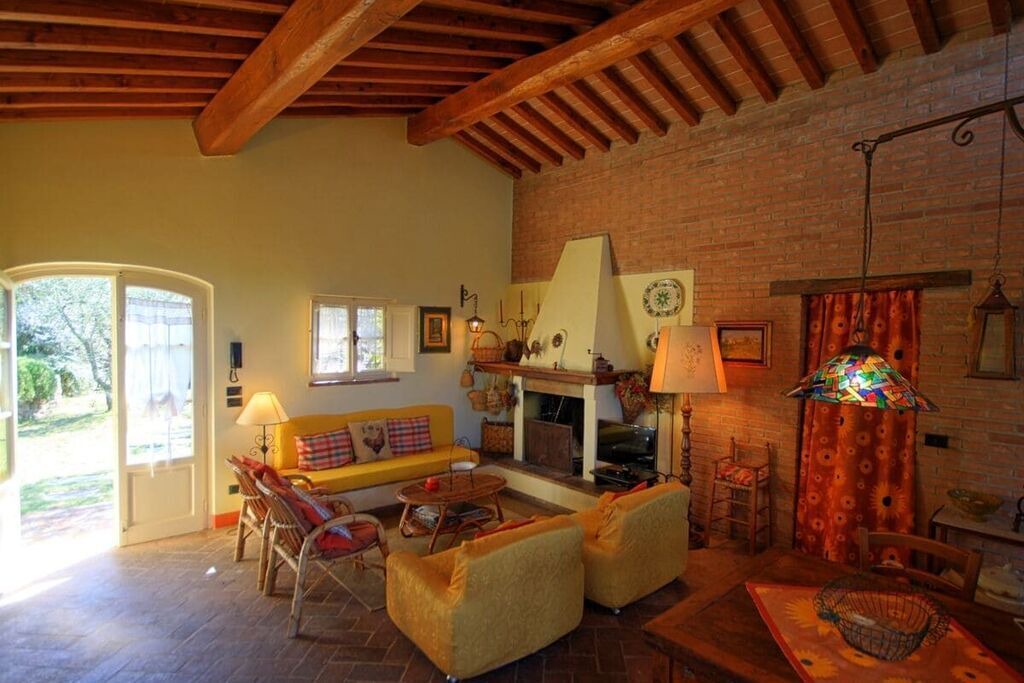Photo of Livingroom in Pedona