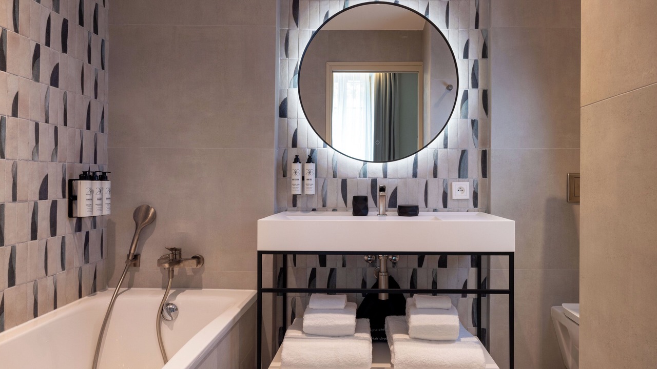 Photo of Bathroom in Quartier du Port