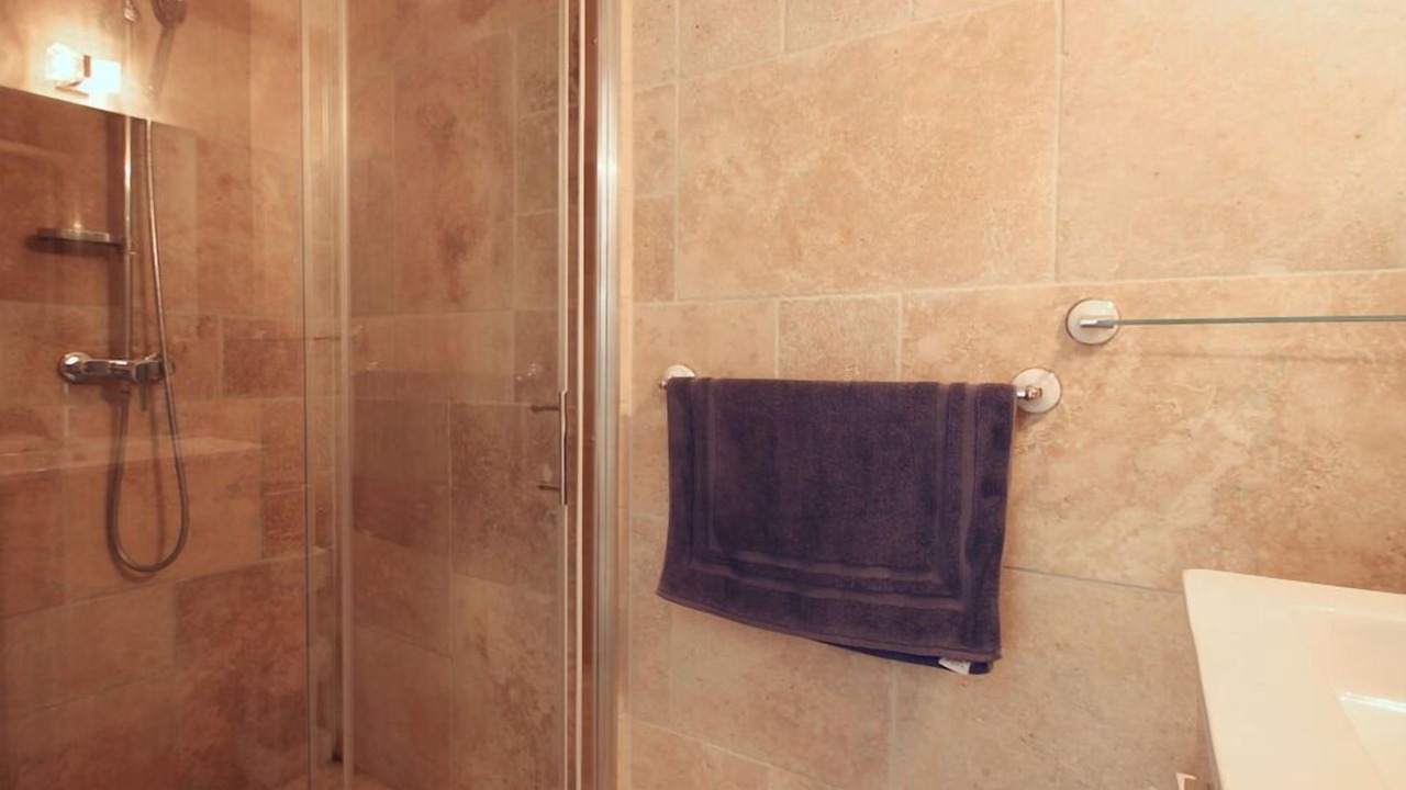 Photo of Bathroom in Speracedes