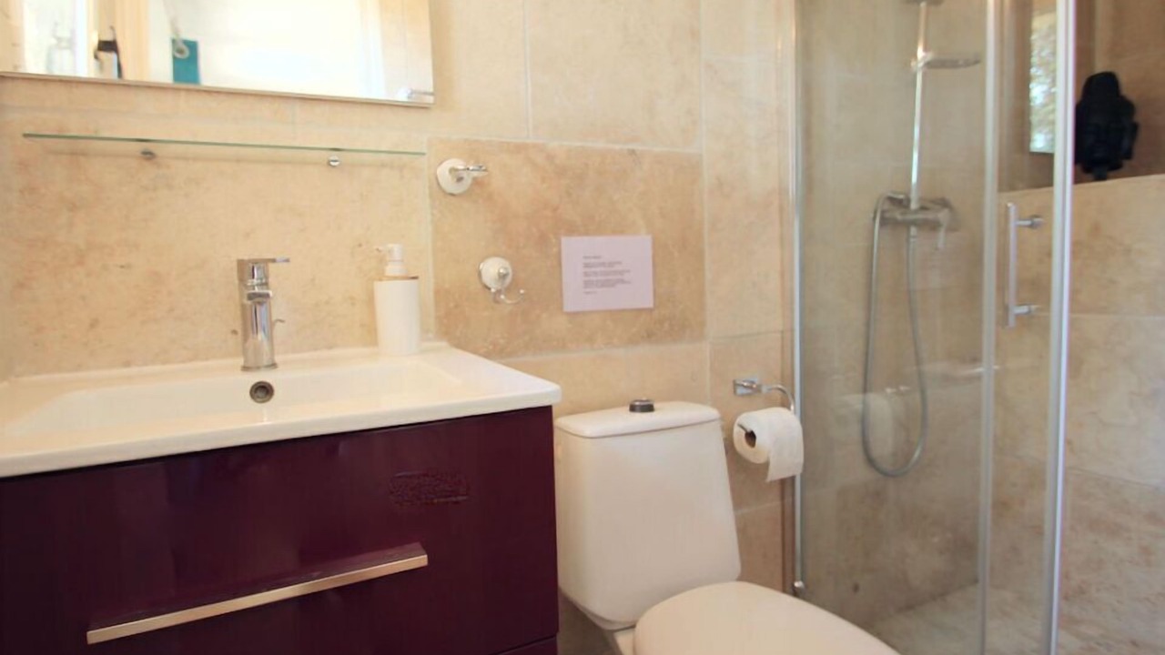 Photo of Bathroom in Speracedes