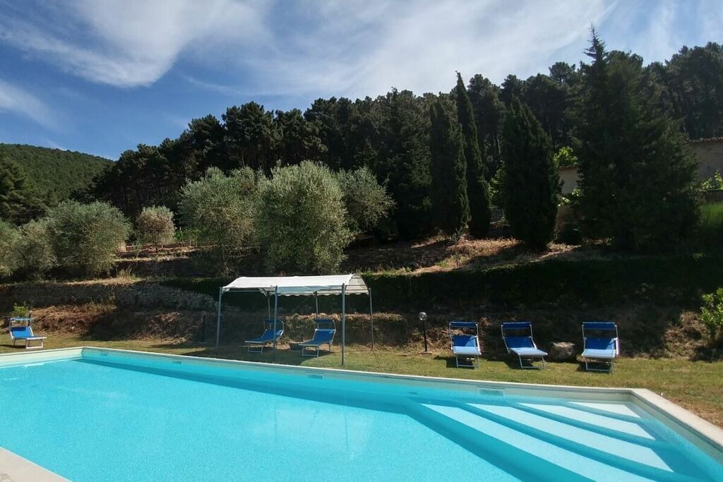 Photo of Outdoor in Buti