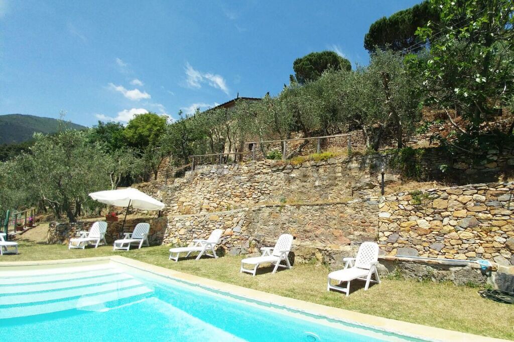 Photo of Outdoor in Buti