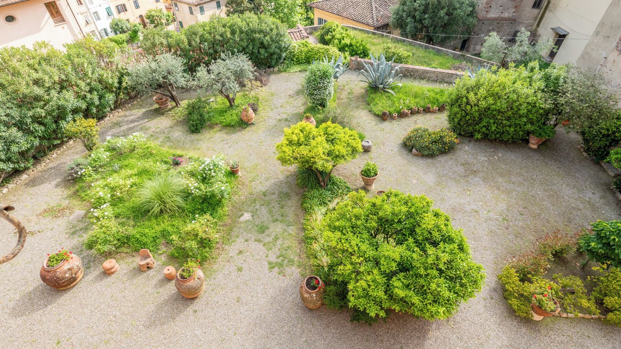 Photo of Outdoor in Calci