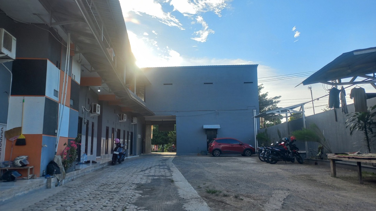 Photo of Others in Slawi