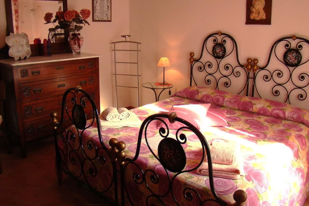 Photo of Bedroom in Capoliveri