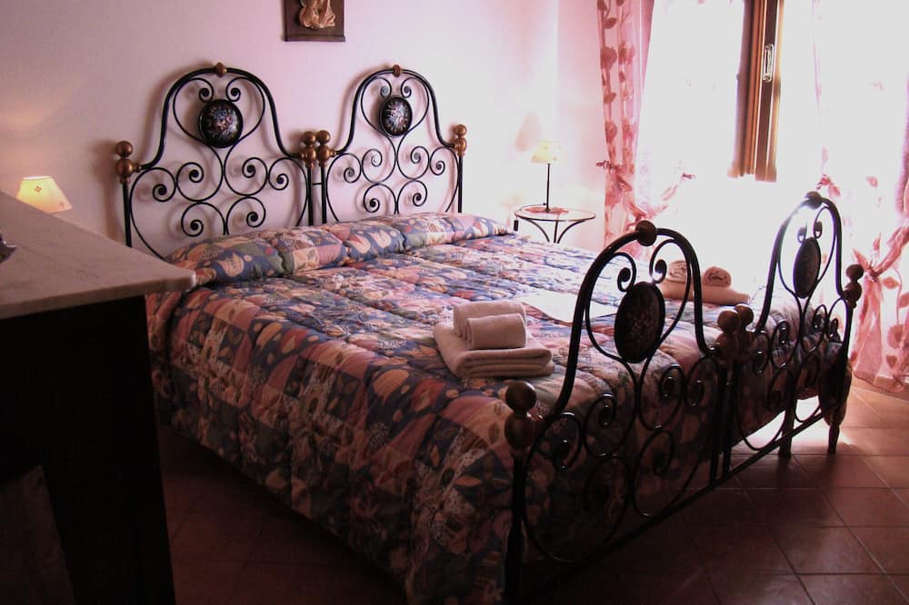 Photo of Bedroom in Capoliveri