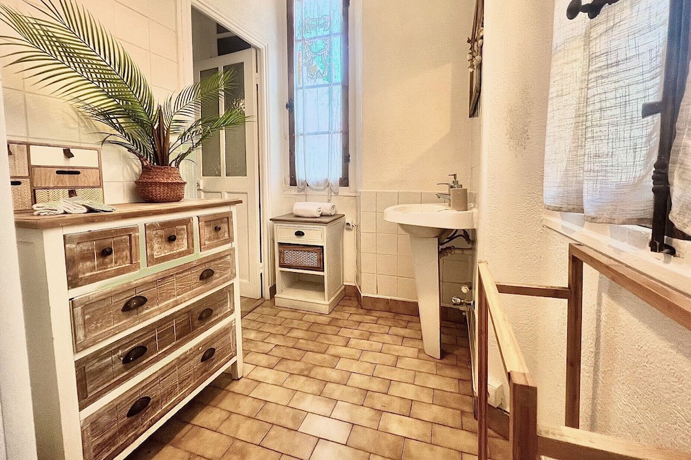 Photo of Bathroom in Old Town