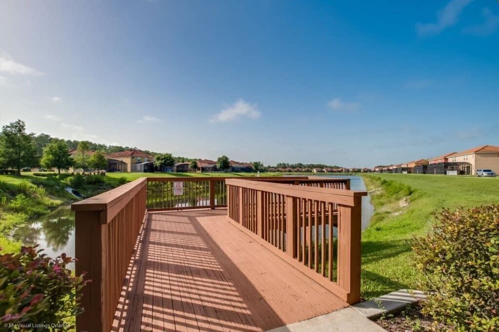 Photo of Outdoor in Lake Berkley