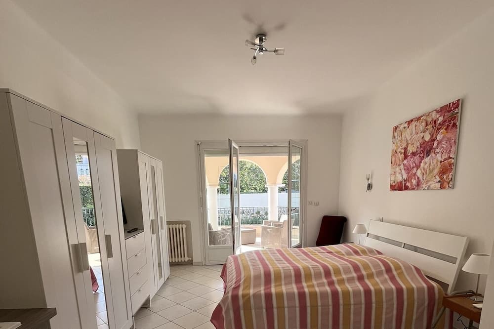 Photo of Bedroom in Cap-d'Antibes