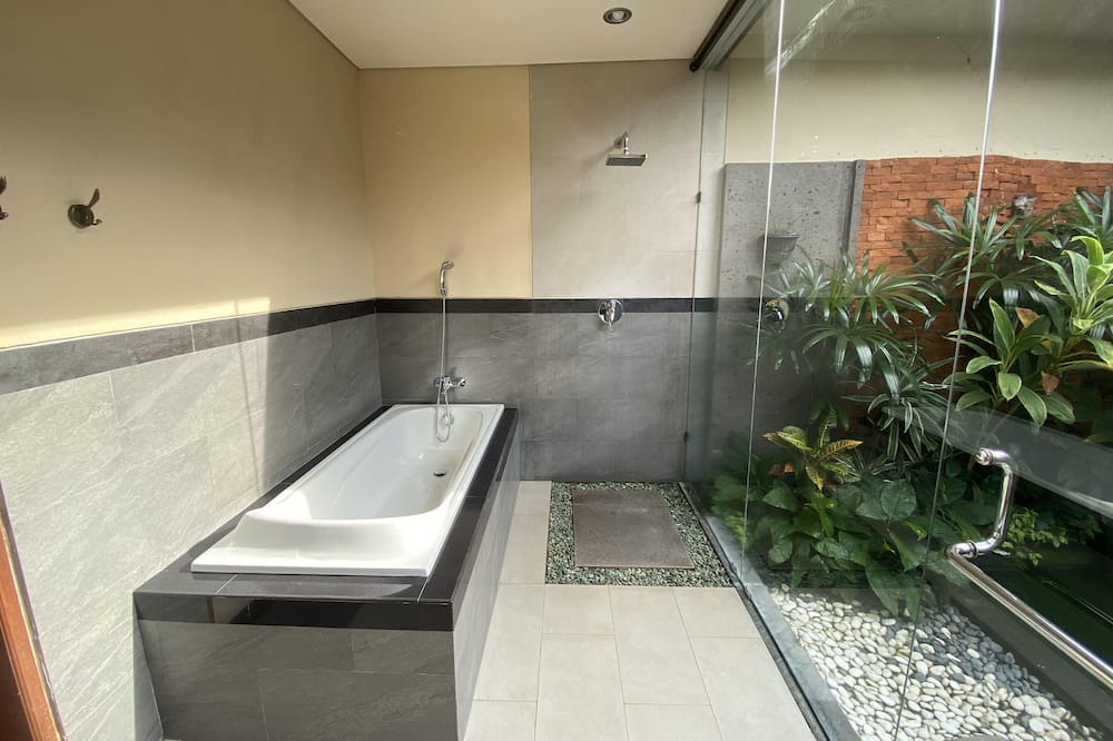Photo of Bathroom in Sayan