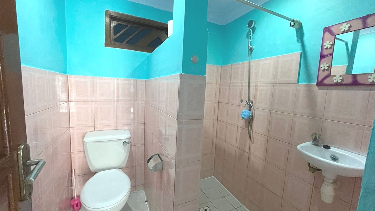 Photo of Bathroom in Dyanapura