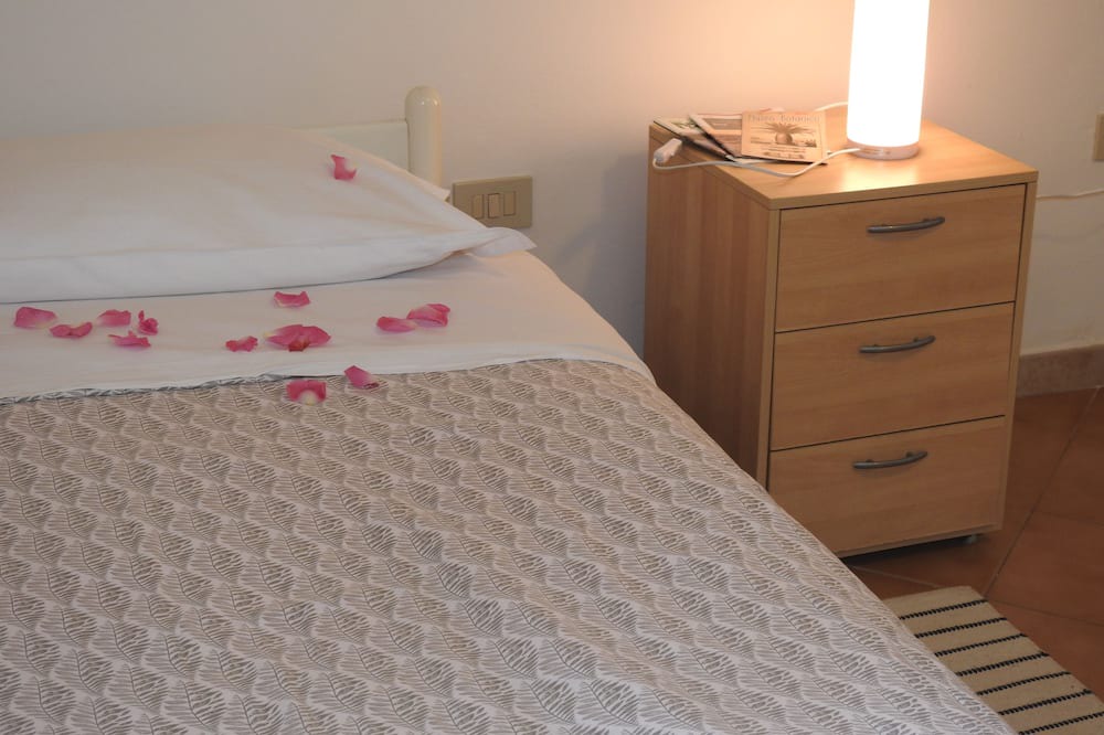 Photo of Bedroom in Pisa City Centre