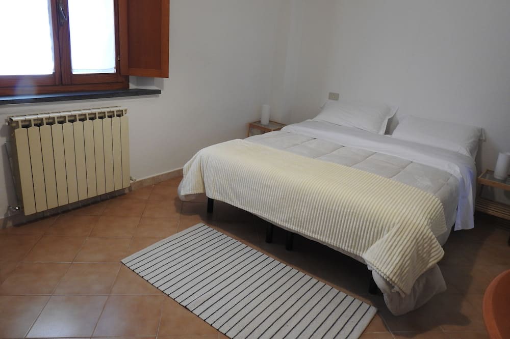Photo of Bedroom in Pisa City Centre