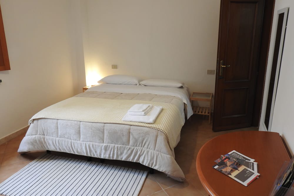 Photo of Bedroom in Pisa City Centre