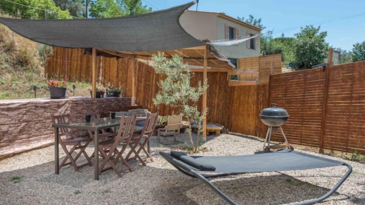 Photo of Outdoor in Contes