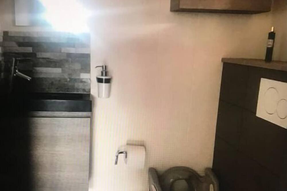 Photo of Bathroom in Plaine de la Brague