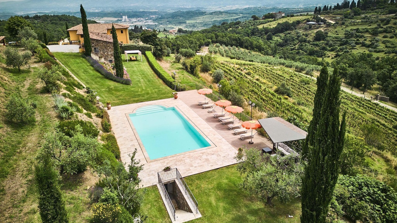 Photo of Outdoor in Neri