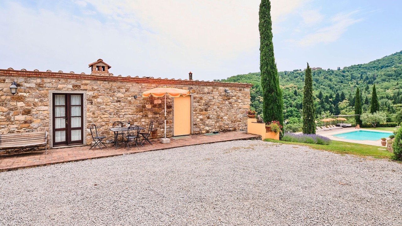 Photo of Outdoor in Neri