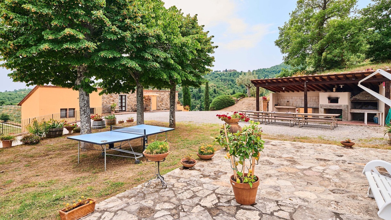 Photo of Outdoor in Neri