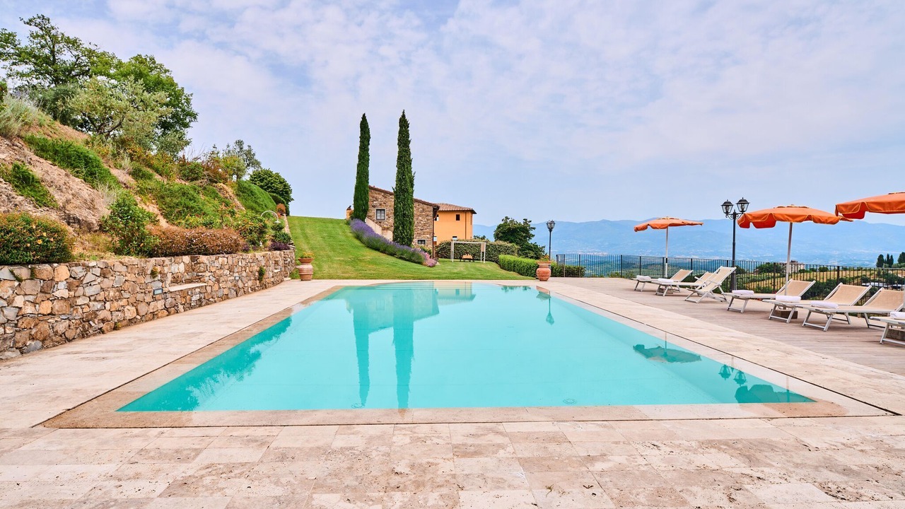Photo of Outdoor in Neri