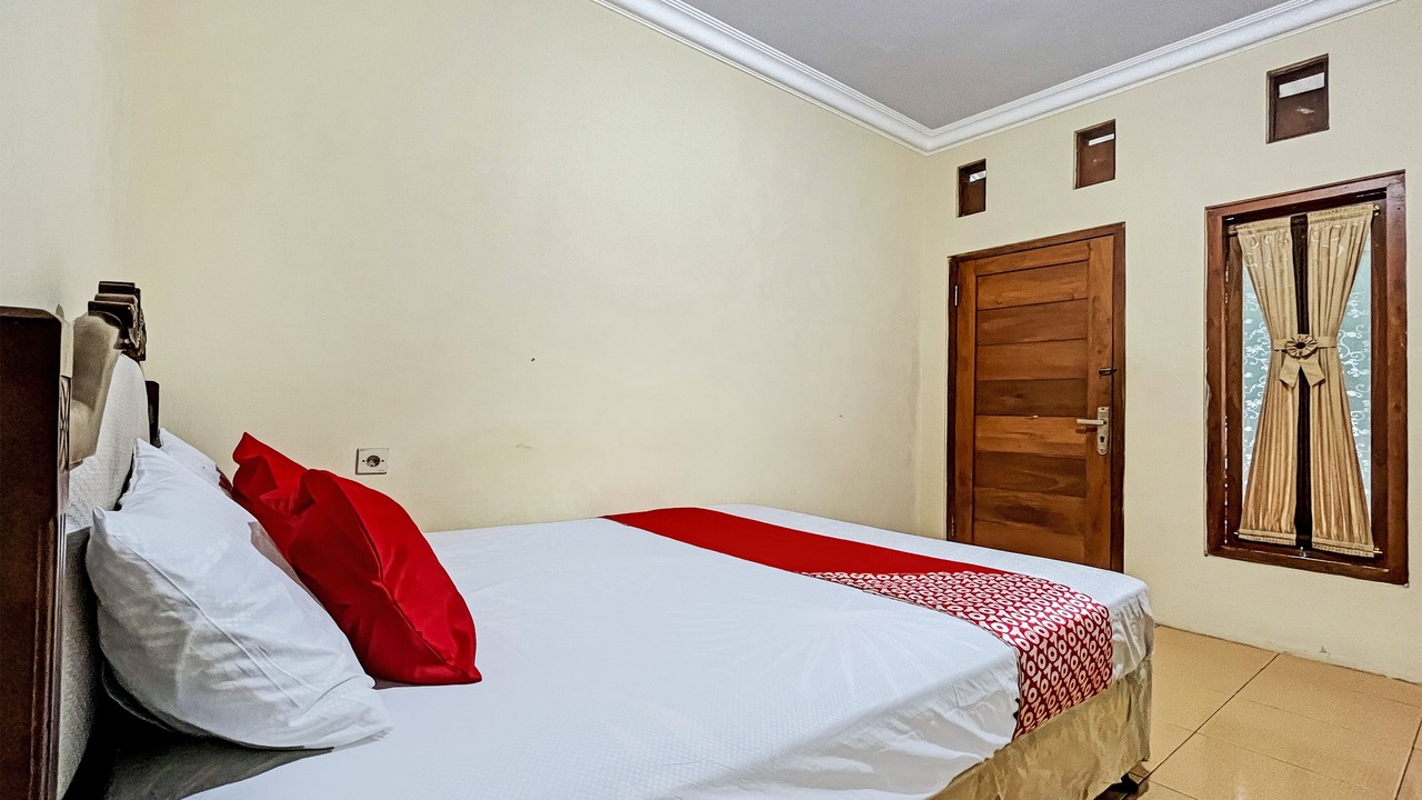 Photo of Bedroom in Mojokerto