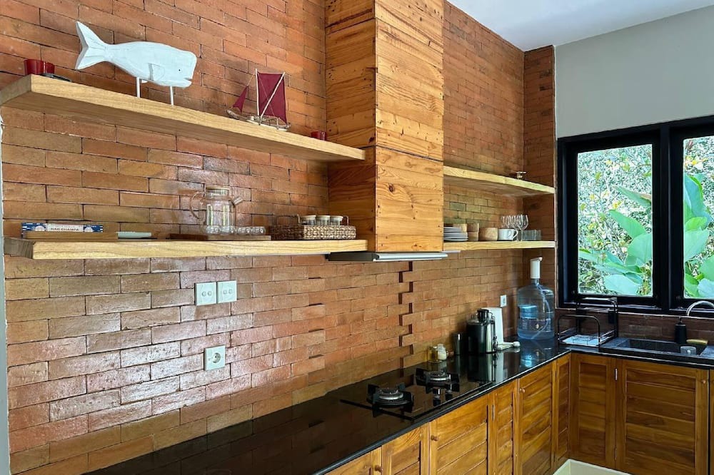 Photo of Kitchen in Suraberata