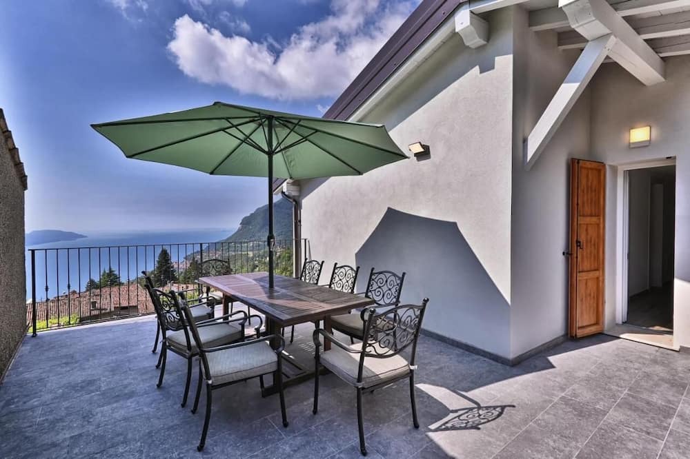 Photo of Patio Balcony in Gardola