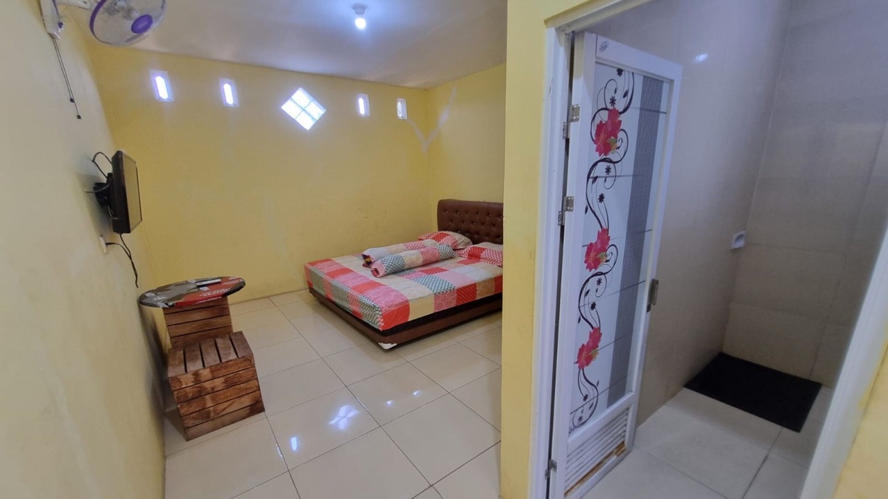 Photo of Bedroom in Asembagus
