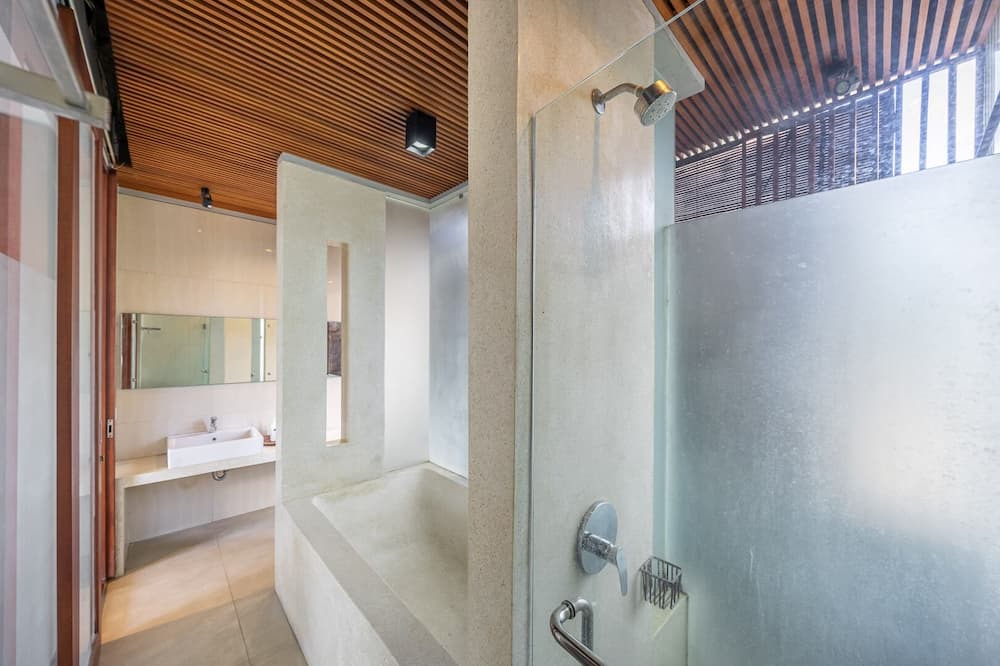 Photo of Bathroom in Babakan