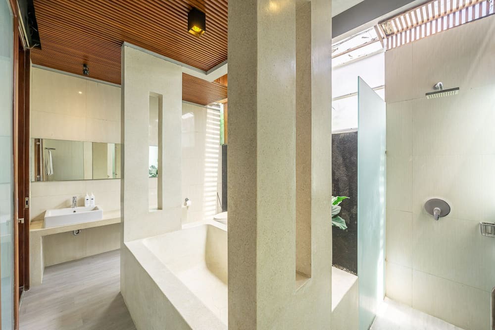 Photo of Bathroom in Babakan