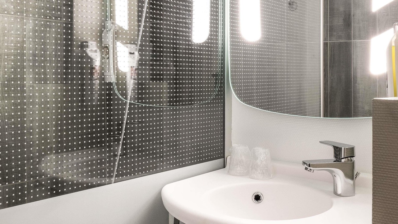 Photo of Bedroom in Cannes La Bocca