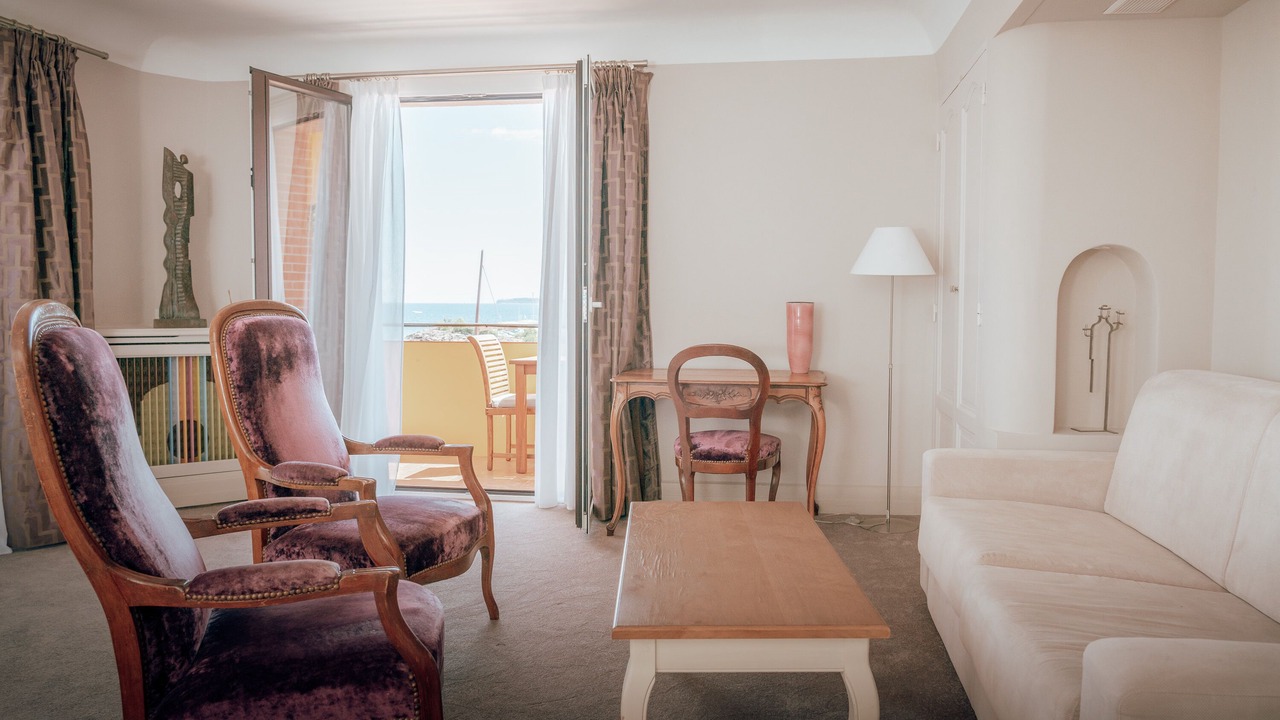 Photo of Bedroom in Mandelieu-la-Napoule Beach