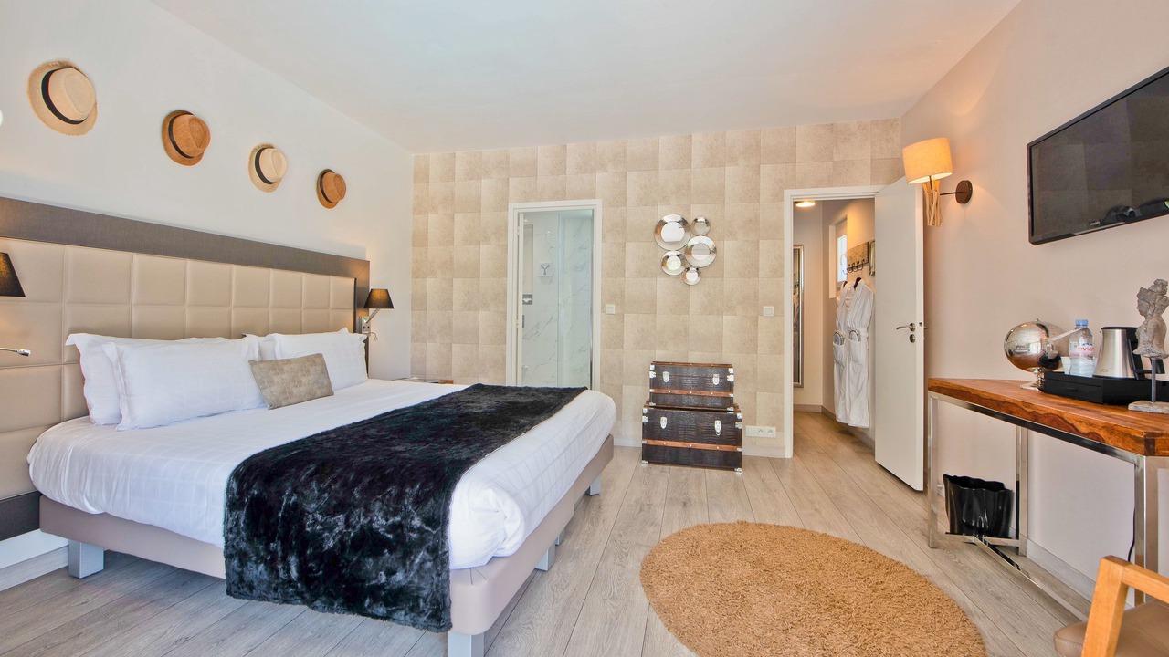 Photo of Bedroom in Cap-d'Antibes