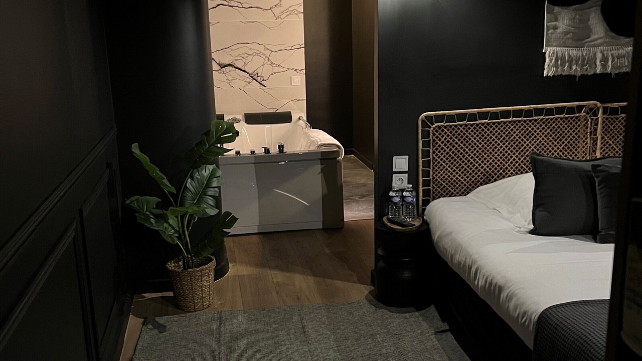 Photo of Bedroom in California - Pezou