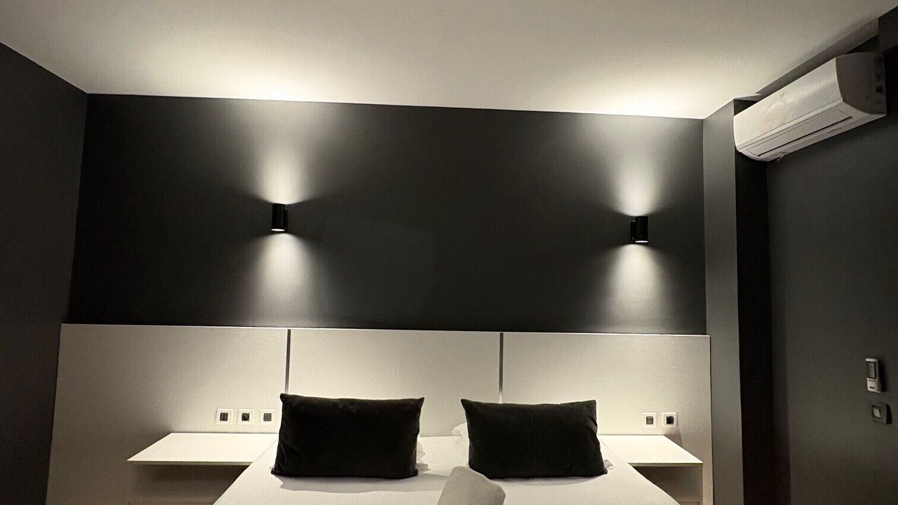 Photo of Bedroom in California - Pezou