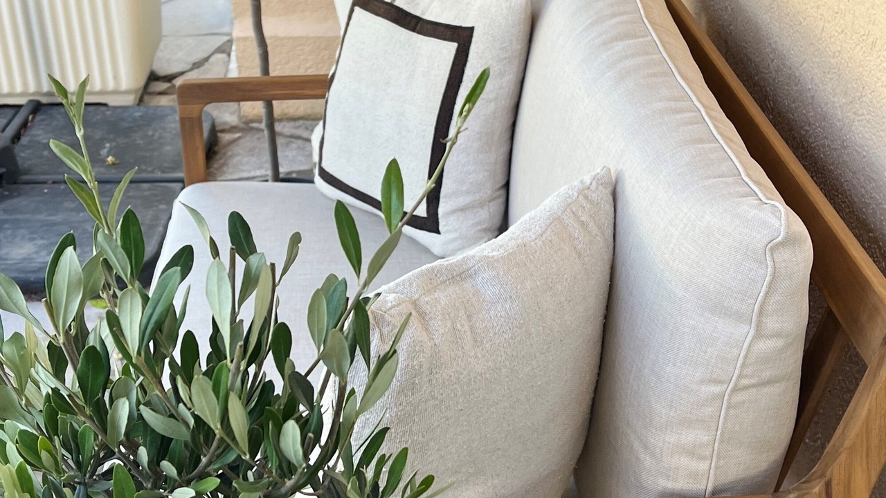 Photo of Outdoor in California - Pezou