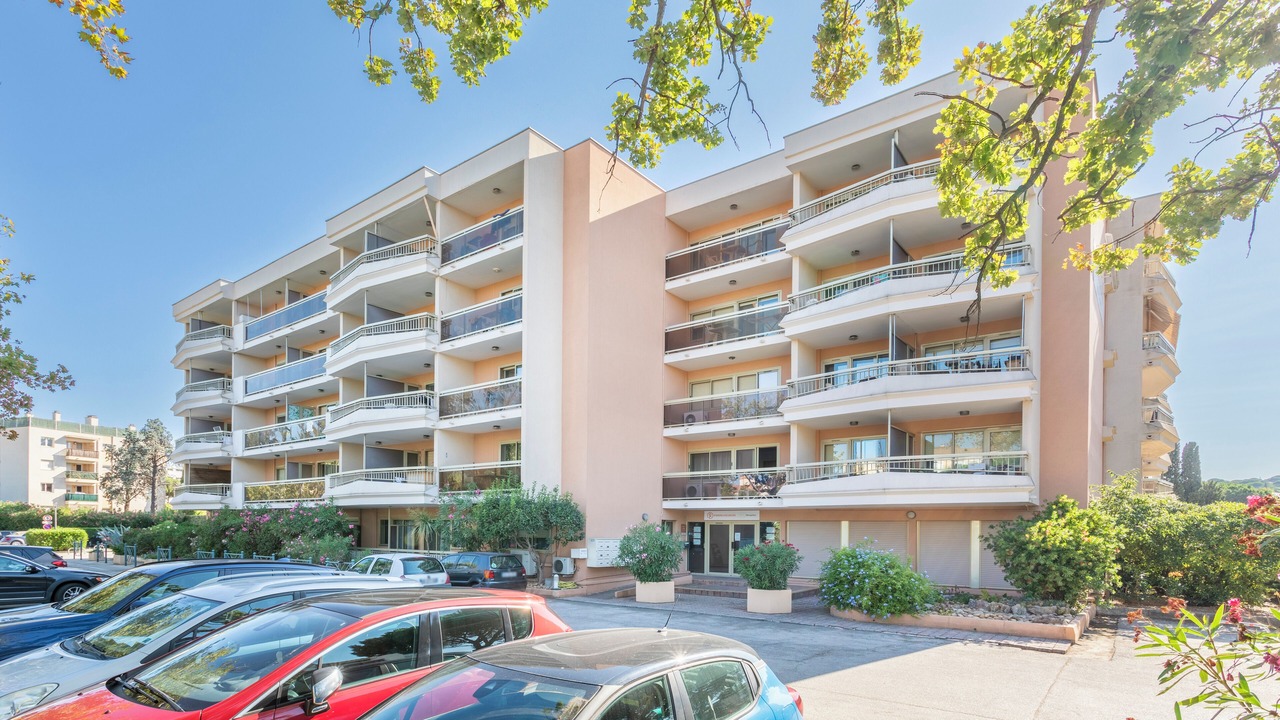 Photo of Outdoor in Sainte-Maxime City Centre