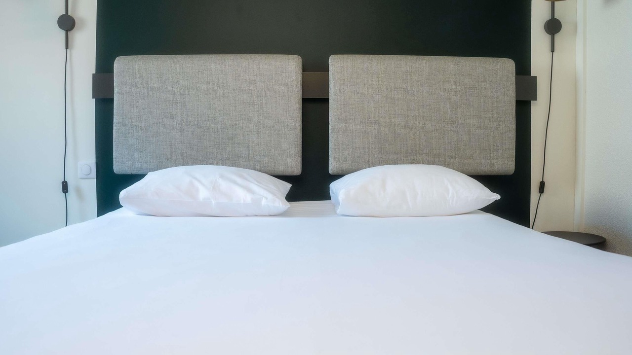 Photo of Bedroom in Musicians Quarter