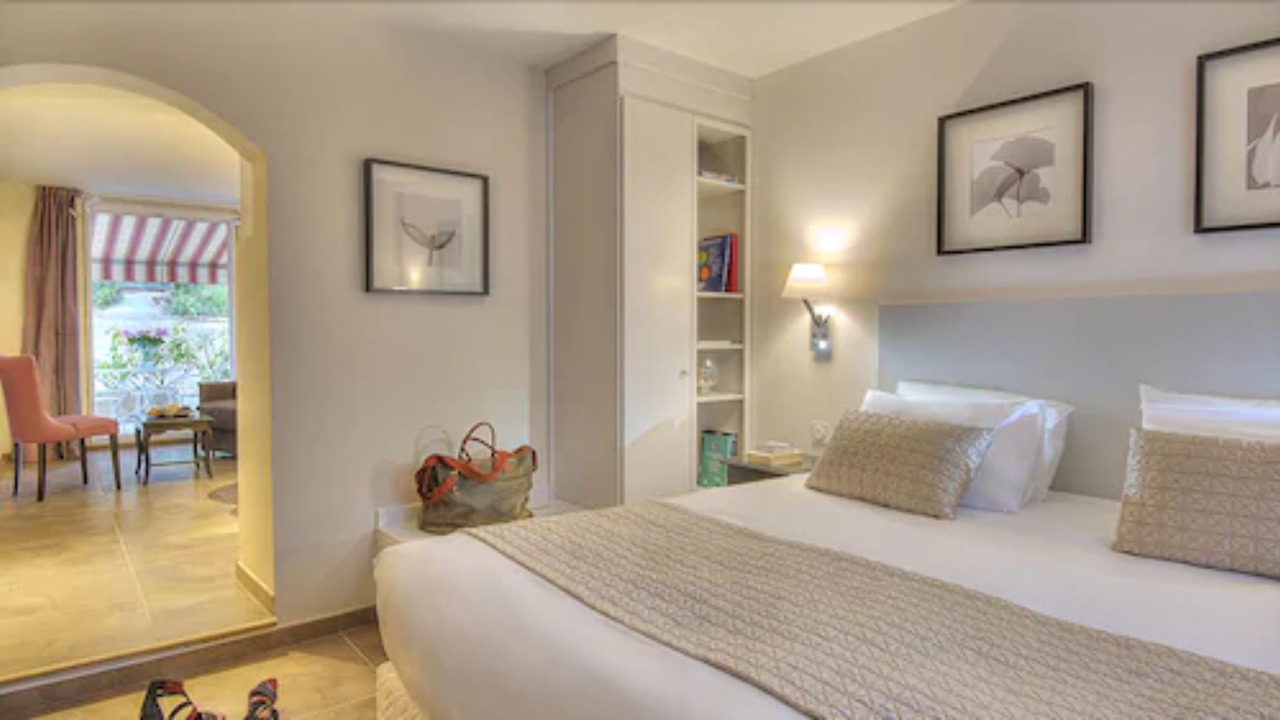 Photo of Bedroom in California - Pezou