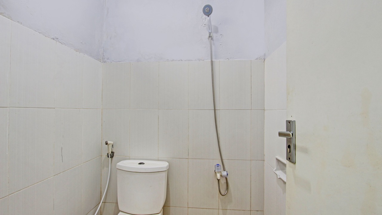 Photo of Bathroom in Brebes